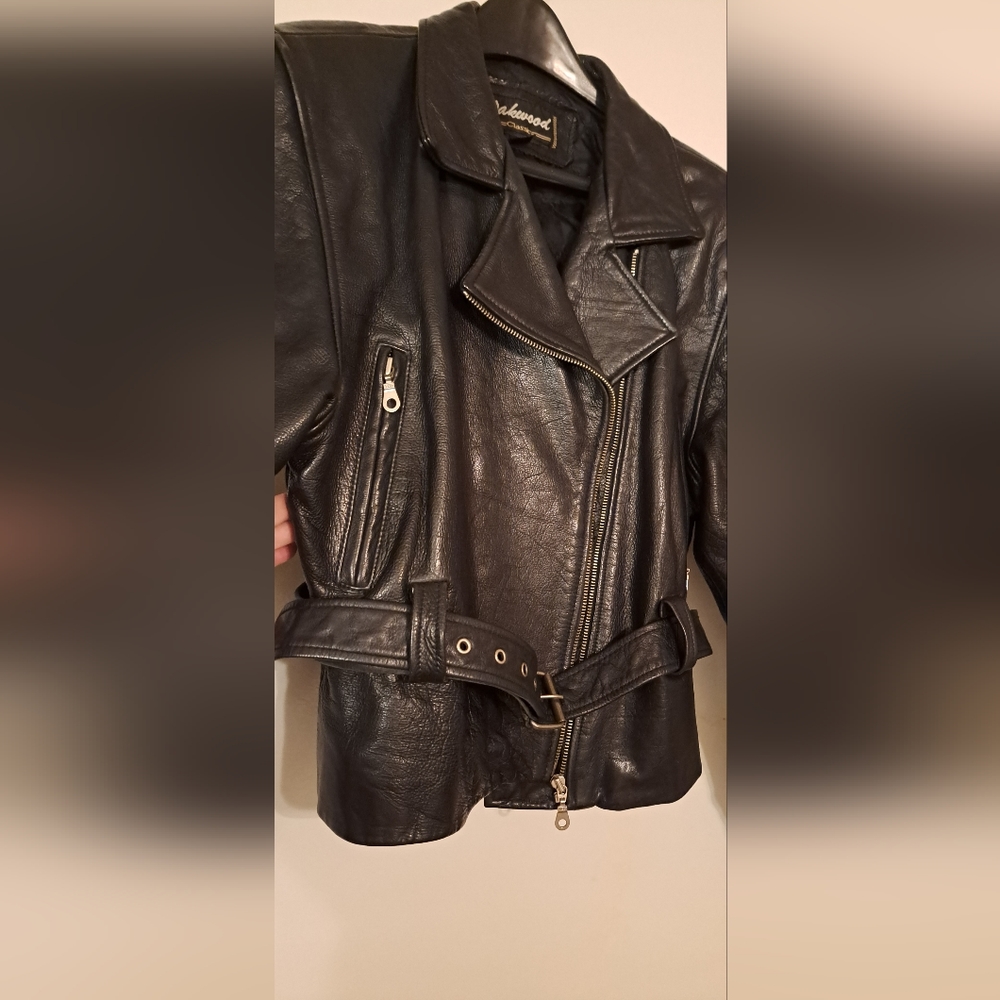 Oakwood classic, Womens biker jacket to waistlength w/ belt. Medium